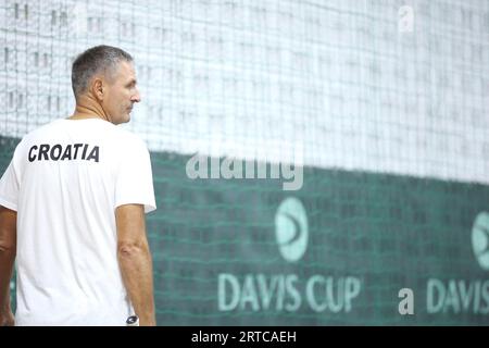 Zagabria, Croazia. 12 settembre 2023. Il capitano della squadra croata Vedran Martic guarda durante l'allenamento della fase a gironi delle finali di Coppa Davis 2023 all'Arena Gripe Sports Centre il 12 settembre 2023 a Spalato, Croazia. Foto: Sanjin Strukic/PIXSELL credito: Pixsell/Alamy Live News Foto Stock