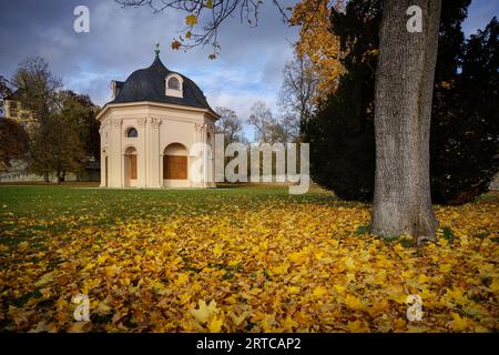 Schallhaus nel parco del castello di Heidecksburg, Rudolstadt, distretto di Saalfeld-Rudolstadt, Turingia, Germania, Europa Foto Stock