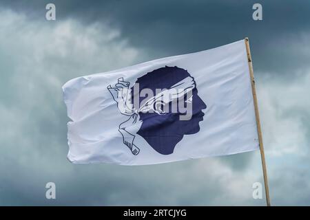 Saint-Florant, bandiera corsa, temporale, nuvole, Corsica, Francia, Europa Foto Stock
