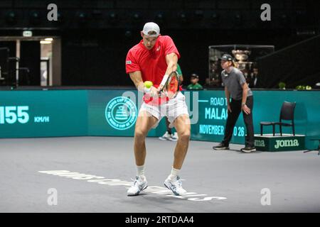 Bologna, Italia. 12 settembre 2023. Nicolas Jarry dal Cile durante la Coppa Davis - Svezia vs Cile, International Tennis Match a Bologna, Italia, 12 settembre 2023 credito: Independent Photo Agency/Alamy Live News Foto Stock