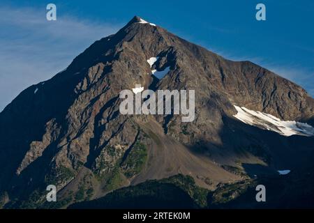 Montagna vicino al ghiacciaio Exit presso il Kenai Fjords National Park, Alaska, USA; Seward, Alaska, Stati Uniti d'America Foto Stock