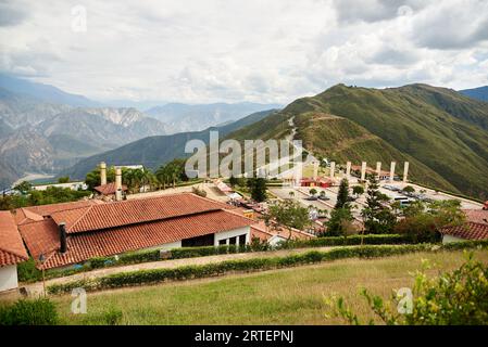 Aratoca, Santander, Colombia, 23 novembre 2022: Parco nazionale Chicamocha, Panachi, una popolare destinazione turistica con paesaggi e attrazioni spettacolari. Foto Stock