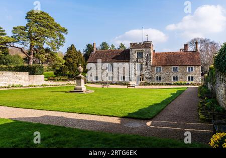 Vista sul cortile di Ightham Mote, Kent, Regno Unito Foto Stock