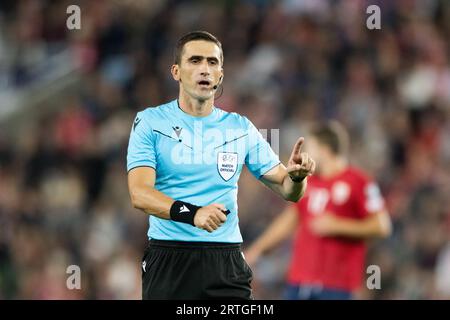 Oslo, Norvegia. 12 settembre 2023. L'arbitro Nikola Dabanovic visto durante la partita di qualificazione a Euro 2024 tra Norvegia e Georgia all'Ullevaal Stadion di Oslo. (Foto: Gonzales Photo/Alamy Live News Foto Stock