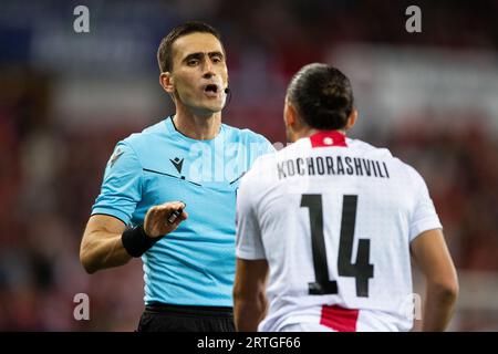 Oslo, Norvegia. 12 settembre 2023. L'arbitro Nikola Dabanovic visto durante la partita di qualificazione a Euro 2024 tra Norvegia e Georgia all'Ullevaal Stadion di Oslo. (Foto: Gonzales Photo/Alamy Live News Foto Stock