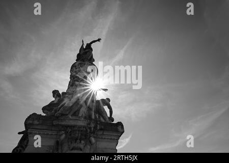 AVIGNONE FRANCE MONUMENT DU COMTAT TRIONFO DELLA REPUBBLICA Foto Stock