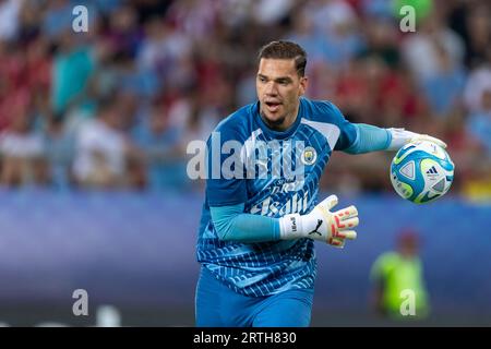 Atene, Grecia - 16 agosto 2023: Giocatore del Manchester City Ederson in azione durante la finale della Supercoppa UEFA tra Manchester City e Sevill Foto Stock