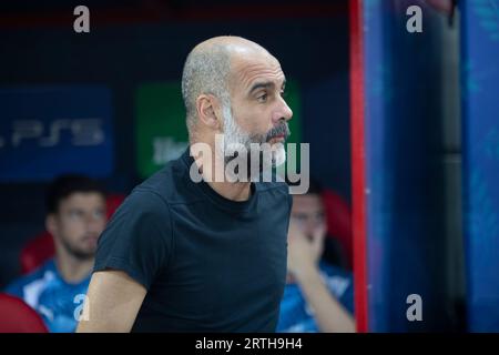 Atene, Grecia - 16 agosto 2023: Allenatore del Manchester City Josep Guardiola durante la finale di Super Cup tra Manchester City e Siviglia Foto Stock