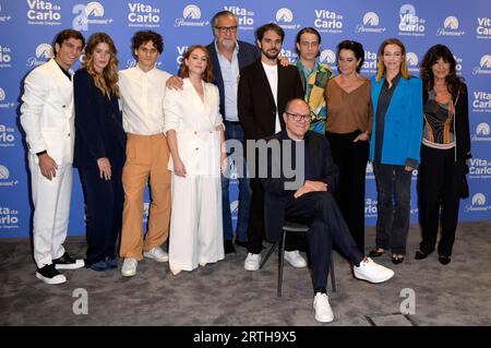 Filippo Contri, Caterina De Angelis, Antonio Banno, Ludovica Martino, Max Tortora, Valerio Vestoso, Carlo Verdone, Sangiuliano, Monica Guerritore, Stefania Rocca, mita Medici beim Photocall zur 2. Staffel der Paramount+ serie "vita da Carlo" im Casa del Cinema. ROM, 13.09.2023 Foto Stock