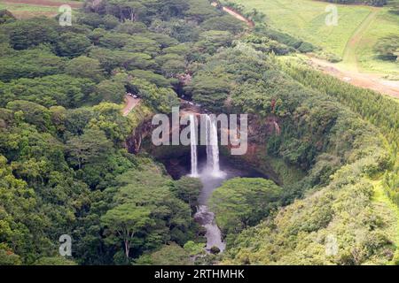 Vista aerea delle cascate di Wailua a Kauai, Hawaii, USA Foto Stock