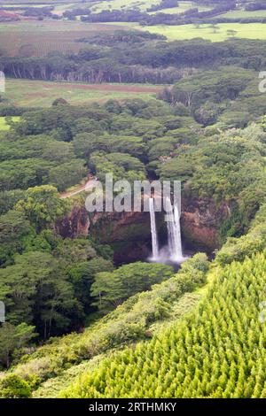 Vista aerea delle cascate di Wailua a Kauai, Hawaii, USA Foto Stock