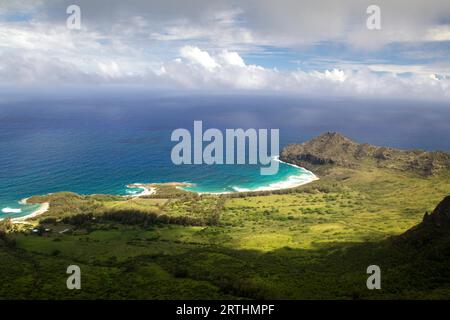 Vista aerea della costa orientale di Kauai, Hawaii, USA vicino a Lihue Foto Stock