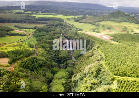 Vista aerea delle cascate di Wailua a Kauai, Hawaii, USA Foto Stock