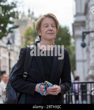 Londra, Regno Unito. 13 settembre 2023. L'amministratore delegato dell'NHS England Amanda Pritchard arriva a Downing Street davanti alla tavola rotonda dell'NHS. Credito: Tayfun salci / Alamy Live News Foto Stock