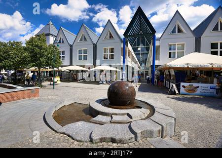 Molo delle attrazioni turistiche di Heringsdorf sull'isola di Usedom, nella Germania settentrionale Foto Stock