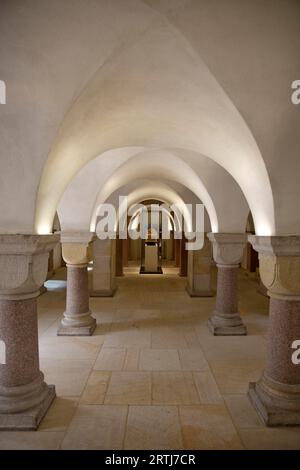 La cripta, una delle più antiche della Germania, Mariendom, sito patrimonio dell'umanità dell'UNESCO, Hildesheim, bassa Sassonia, Germania Foto Stock