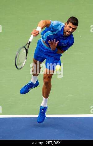 Novak Djokovic (SBR) partecipa alle finali di singolare maschile agli US Open di tennis 2023 Foto Stock