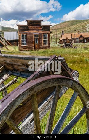 Miner's Union Hall, Main Street, Bodie Ghost Town in California. Bodie è una città fantasma nelle Bodie Hills a est della catena montuosa della Sierra Nevada. Foto Stock