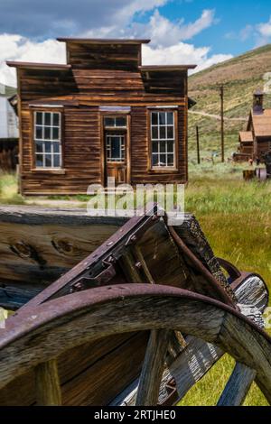 Miner's Union Hall, Main Street, Bodie Ghost Town in California. Bodie è una città fantasma nelle Bodie Hills a est della catena montuosa della Sierra Nevada. Foto Stock