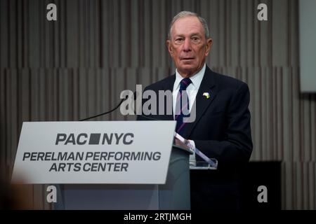L'ex sindaco di New York Michael Bloomberg parla al Perelman Performing Arts Center (PAC NYC) evento stampa di apertura e cerimonia di taglio del nastro il 13 settembre 2023 a New York. Il centro delle arti dello spettacolo, costruito al Ground zero a Lower Manhattan, dovrebbe aprire il 19 settembre 2023, con il primo di cinque concerti incentrati sul tema del rifugio. Credito: Brazil Photo Press/Alamy Live News Foto Stock