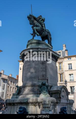 Nancy, Francia - 09 02 2023: Vista della facciata della Basilica di Saint-Epvre Foto Stock