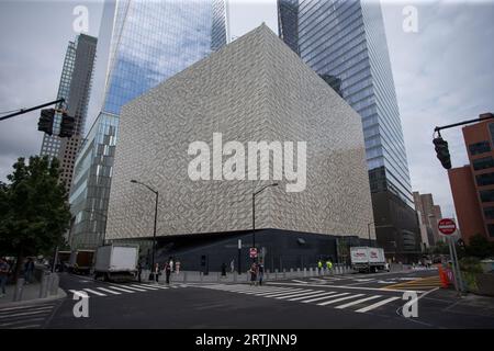 New York City, NY, USA. 13 settembre 2023. Visita il Perelman Performing Arts Center a Lower Manhattan, New York, il 13 settembre 2023. Il centro delle arti dello spettacolo, costruito al Ground zero a Lower Manhattan, dovrebbe aprire il 19 settembre 2023, con il primo di cinque concerti incentrati sul tema del rifugio. (Immagine di credito: © William Volcov/ZUMA Press Wire) SOLO USO EDITORIALE! Non per USO commerciale! Foto Stock