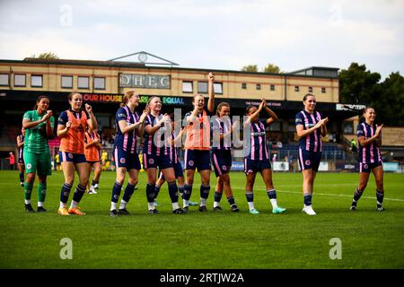 Giocatori di Dulwich Hamlet dopo una partita di calcio al Champion Hill Stadium di Londra, Regno Unito Foto Stock