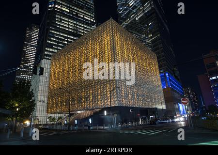New York City, NY, USA. 13 settembre 2023. Perelman Performing Arts Center a Lower Manhattan, New York, il 13 settembre 2023. Il centro delle arti dello spettacolo, costruito al Ground zero a Lower Manhattan, dovrebbe aprire il 19 settembre 2023, con il primo di cinque concerti incentrati sul tema del rifugio. (Immagine di credito: © William Volcov/ZUMA Press Wire) SOLO USO EDITORIALE! Non per USO commerciale! Foto Stock