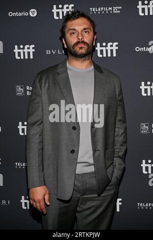 Toronto, Canada. 13 settembre 2023. Pio Marmai partecipa alla premiere del film A Difficult Year durante il Toronto International Film Festival a Toronto, Canada, il 13 settembre 2023. Foto di Julien Reynaud/APS-Medias/ABACAPRESS.COM Credit: Abaca Press/Alamy Live News Foto Stock