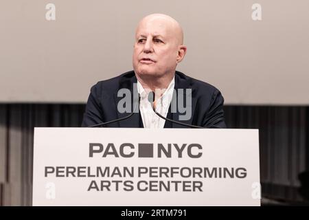 New York, USA. 13 settembre 2023. Ron Perelman parla durante l'apertura dell'evento stampa del Perelman Performing Arts Center e del taglio del nastro a New York il 13 settembre 2023. Il Perelman Performing Arts Center è stato costruito sul sito del World Trade Center ed è l'ultimo pezzo di riqualificazione di questo sito dopo l'attacco terroristico del 9/11 a New York, dove sono morte più di 3.000 persone. (Foto di Lev Radin/Sipa USA) credito: SIPA USA/Alamy Live News Foto Stock