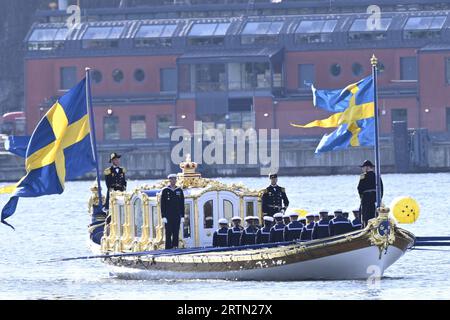 Stoccolma, Sverige. 14 settembre 2023. The Royal Barge of Sweden, The Vasa Order, provando a Stoccolma, Svezia, il 14 settembre, 2023, in vista della processione reale di sabato in occasione del 50° anniversario dell'ascesa al trono di Carlo XVI Gustavo. Foto: Anders Wiklund/TT/code 10040 credito: TT News Agency/Alamy Live News Foto Stock