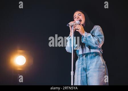 Copenhagen, Danimarca. 13 settembre 2023. La cantante e cantautrice britannico-canadese Lauren Spencer-Smith esegue un concerto dal vivo al VEGA di Copenaghen. (Foto: Gonzales Photo/Alamy Live News Foto Stock