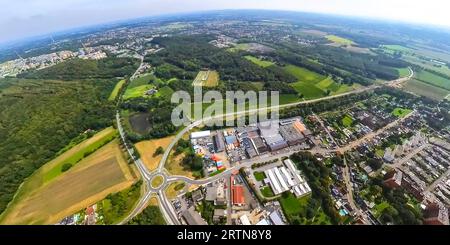Luftbild, Neuer Kreisverkehr der Trasse für die L821n Ortsumgehung zwischen Erich-Ollenhauer-Straße und Lünener Straße, Erdkugel, Fisheye Aufnahme, Fischaugen Aufnahme, 360 Grad Aufnahme, Tiny World, Weddinghofen, Bergkamen, Ruhrgebiet, Nordrhein-Westfalen, Deutschland ACHTUNGxMINDESTHONORARx60xEURO *** Vista aerea, nuova rotatoria del percorso per la circonvallazione L821n tra Erich Ollenhauer Straße e Lünener Straße, globo, fisheye shot, scatto a 360 gradi, Tiny World, Weddinghofen, Bergkamen, Ruhrgebiet, Nordrhein Westfalen, Germania ATTENTIONxMINDESTHONORARx60xEURO Foto Stock