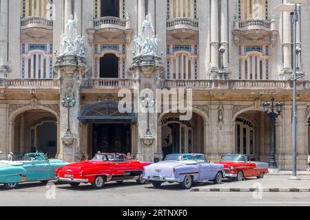 Architettura esterna dell'edificio del Teatro Nazionale Alicia Alonso, l'Avana, Cuba Foto Stock