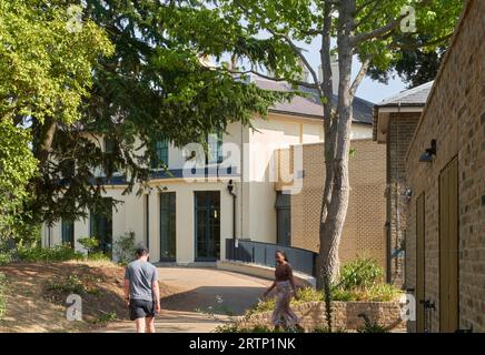 Vista generale. Springfield Park, Londra, Regno Unito. Architetto: Pringle Richards Sharratt Ltd, 2022. Foto Stock