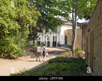 Vista generale. Springfield Park, Londra, Regno Unito. Architetto: Pringle Richards Sharratt Ltd, 2022. Foto Stock