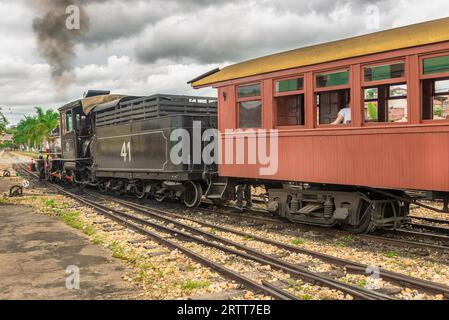 Treno Old May Smoke (Maria Fumaca) a Saint John del Rei, una città storica Foto Stock