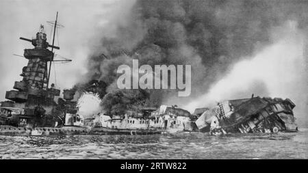 L'ammiraglio Graf Spee era una "Panzerschiff" (nave corazzata) classe Deutschland, soprannominata una "nave da battaglia tascabile" dagli inglesi, che servì con la Kriegsmarine della Germania nazista durante la seconda guerra mondiale Tra settembre e dicembre 1939, la nave da guerra affondò nove vascelli prima di essere affrontata da tre incrociatori britannici nella battaglia del River Plate il 13 dicembre. Costretto a imbarcarsi nel porto di Montevideo, in Uruguay, Hans Langsdorff, comandante della nave, convinto da falsi rapporti di forze navali britanniche superiori, ordinò di affondare la nave. Foto Stock
