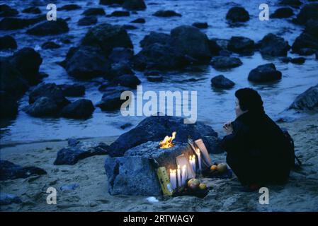 Rituali sciamanisti nel capodanno lunare Foto Stock