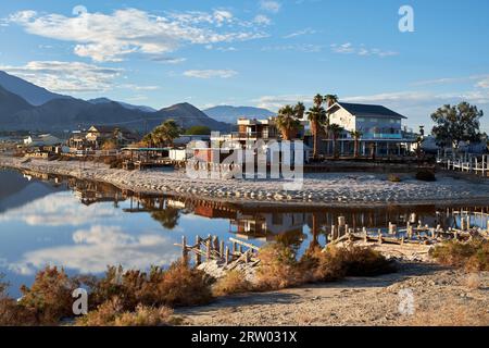 Desert Shores, California, USA. 29 dicembre 2016. Case lungo i canali della comunità di Desert Shores sul lato ovest del Mare di Salton. (Immagine di credito: © Ian L. Sitren/ZUMA Press Wire) SOLO USO EDITORIALE! Non per USO commerciale! Foto Stock