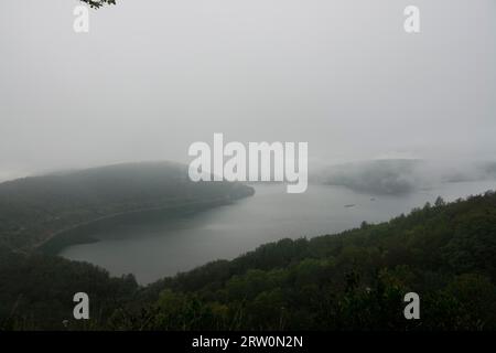 Lago Edersee in tarda estate, Assia, Germania Foto Stock