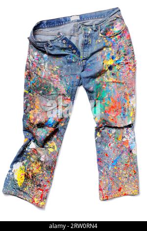 Old Jeans ricoperti di vernici acriliche da artista Foto Stock