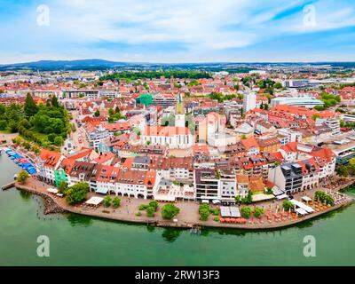 Vista panoramica aerea di Friedrichshafen. Friedrichshafen è una città sulle rive del lago di Costanza o Bodensee in Baviera, Germania. Foto Stock