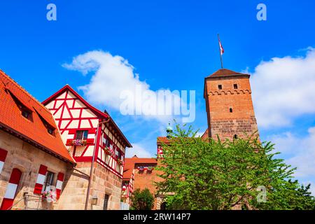 Heathens Tower o Heidenturm presso il castello di Norimberga, situato nel centro storico della città di Norimberga in Baviera, Germania Foto Stock