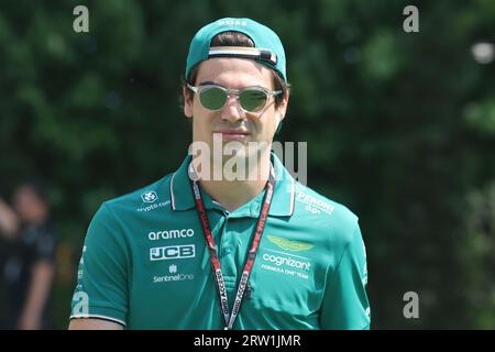 Singapore, Niederlande. 15 settembre 2023. 15/09/2023, Marina Bay Street Circuit, Singapore, FORMULA 1 2023 SINGAPORE AIRLINES SINGAPORE GRAND PRIX, nella foto Lance Walk (CAN), Aston Martin Aramco Cognizant Formula One Team credito: dpa/Alamy Live News Foto Stock