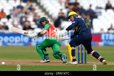 Sam Evans del Leicestershire batte durante la finale della Metro Bank One-Day Cup a Trent Bridge, Nottingham. Data immagine: Sabato 16 settembre 2023. Foto Stock