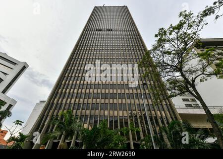 Edificio Coltejer, fu costruito sull'antico teatro e l'Europa hotel Junin, a partire dal 1968 e terminò quattro anni dopo, nel 1972. Foto Stock