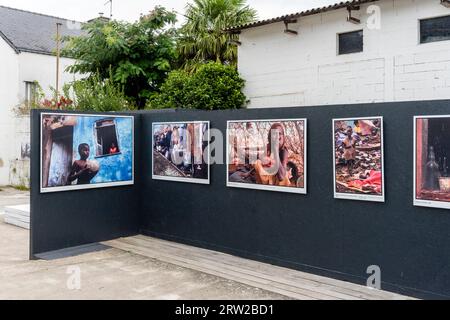 Mostra di Peter Turnley al 18° Festival fotografico la Gacilly Foto Stock