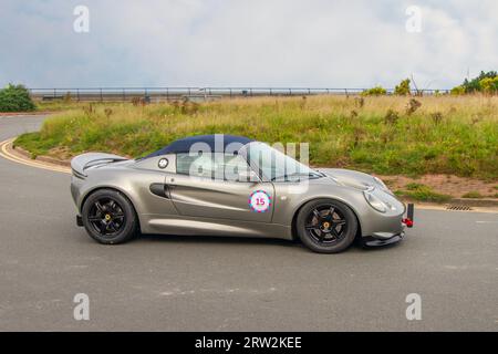 Anni '1999 90 Silver Lotus Elise 111S VVTL-i Silver Car Roadster benzina 1796 cc; evento Ocean Speed Revival Southport Sprint su Marine Drive, Classic e speed su una strada pubblica chiusa Coastal Road storico campo sprint, Merseyside, Regno Unito Foto Stock