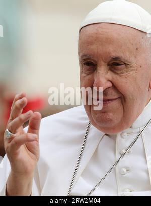 Città del Vaticano. 16 settembre 2023. PAPA FRANCESCO durante l'udienza agli ufficiali e ai soldati dei Carabinieri a San Peter's Square al Varican. (Immagine di credito: © Evandro Inetti/ZUMA Press Wire) SOLO USO EDITORIALE! Non per USO commerciale! Foto Stock